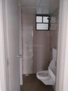 Bathroom Image of 717 Sq.ft 1 BHK Apartment / Flat for rent in Palash Homes, Sarkhej Ahmedabad for Rs. 16000