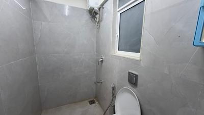 Bathroom Image of 500 Sq.ft 1 BHK Apartment / Flat for rent in Swastik Platinum, Vikhroli East Mumbai for Rs. 39000