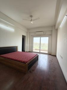Bedroom Image of 2510 Sq.ft 3.5 BHK Apartment / Flat for rent in Adani Water Lily, Shantigram Ahmedabad for Rs. 60000