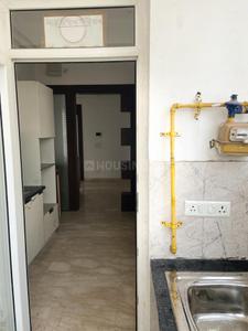 Kitchen Image of 2250 Sq.ft 3 BHK Apartment / Flat for rent in Prateek Edifice, Sector 107 Noida for Rs. 42000