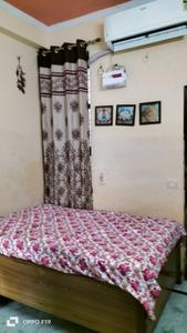 Bedroom Image of 900 Sq.ft 2 BHK Builder Floor for rent in Sector 40 Gurgaon for Rs. 35000