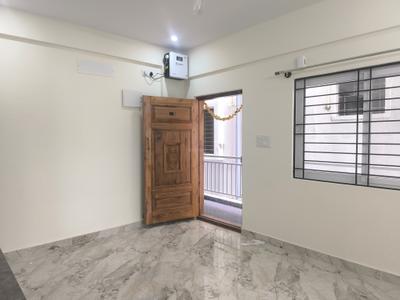 Living Room Image of 1000 Sq.ft 2 BHK Apartment / Flat for rent in Singasandra Bengaluru for Rs. 32000