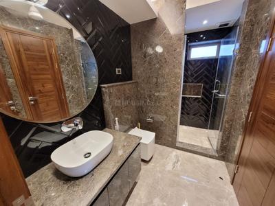 Bathroom Image of 2700 Sq.ft 4 BHK Builder Floor for sale in Safdarjung Development Area New Delhi for Rs. 130000000