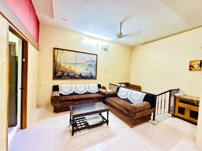 Hall Image of 1250 Sq.ft 1.5 BHK Apartment / Flat for rent in Satellite Ahmedabad for Rs. 20000
