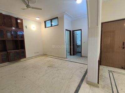 Hall Image of 5000 Sq.ft 5 BHK Independent House for rent in Sector 40 Noida for Rs. 160000