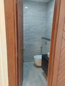 Bathroom Image of 2200 Sq.ft 3 BHK Builder Floor for rent in Sector 52 Gurgaon for Rs. 68000