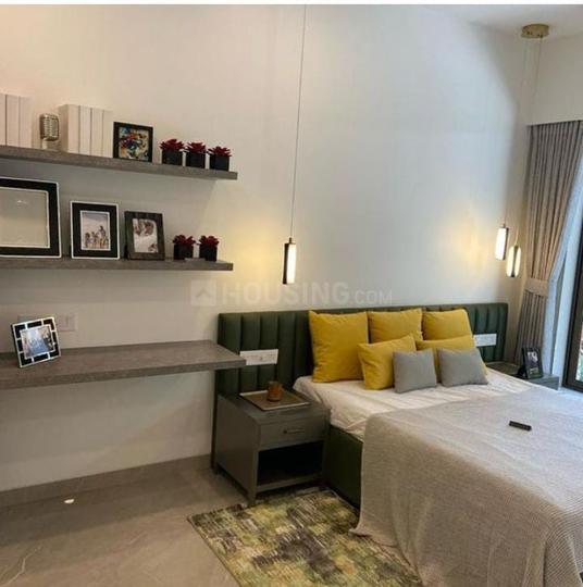 Crest Oaks Main Image 1