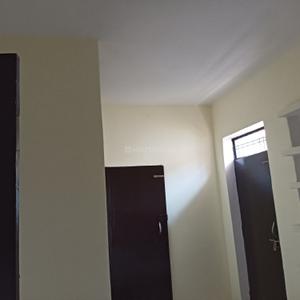 Bedroom Image of 1100 Sq.ft 1 BHK Builder Floor for rent in Triveni Nagar Lucknow for Rs. 4800