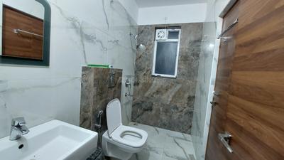 Bathroom Image of 2200 Sq.ft 3 BHK Apartment / Flat for rent in Kanke Ranchi for Rs. 50000