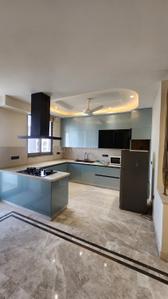 Kitchen Image of 2000 Sq.ft 3 BHK Builder Floor for rent in Central Park Flower Valley, Sector 33 Sohna for Rs. 55000