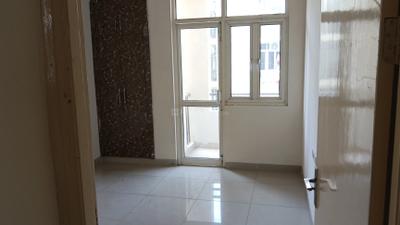 Bedroom Image of 900 Sq.ft 2 BHK Builder Floor for rent in UCHDPL Wave Executive Floors G, Wave City Ghaziabad for Rs. 14000