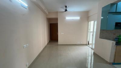 Living Room Image of 920 Sq.ft 2.5 BHK Apartment / Flat for rent in Amrapali Dream Valley 2, Noida Extension Greater Noida for Rs. 18800
