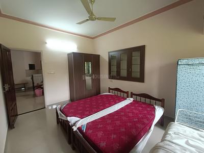 Bedroom Image of 1400 Sq.ft 2 BHK Independent House for rent in Maradu Kochi for Rs. 22000