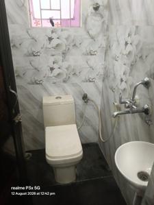 Image of 1020 Sq.ft 2.5 BHK Apartment / Flat for sale in Beliaghata, Kolkata for Rs. 4500000
