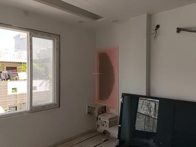 Bedroom Image of 850 Sq.ft 3 BHK Builder Floor for sale in Sector 23 Rohini New Delhi for Rs. 7500000