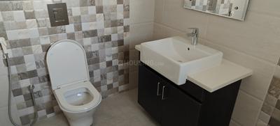 Bathroom Image of 2100 Sq.ft 3 BHK Apartment / Flat for sale in Aparna Sarovar Grande, Nallagandla Hyderabad for Rs. 25000000