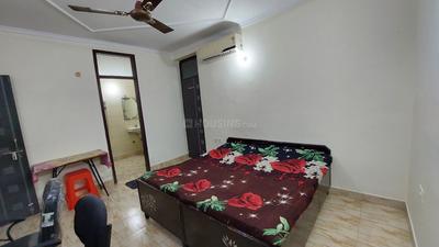 Bedroom Image of 900 Sq.ft 1 RK Independent House for rent in Model Town New Delhi for Rs. 15000
