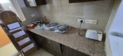 Kitchen Image of 1350 Sq.ft 3 BHK Apartment / Flat for sale in Amrapali Silicon City, Sector 76 Noida for Rs. 13800000