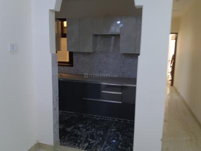 Kitchen Image of 750 Sq.ft 2 BHK Builder Floor for rent in Preet Vihar New Delhi for Rs. 20000