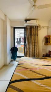 Bedroom Image of 1044 Sq.ft 2 BHK Apartment / Flat for sale in Vaishno Devi Circle Ahmedabad for Rs. 6000000