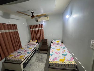 Bedroom Image of Rajiv pg in Karelibagh, Vadodara
