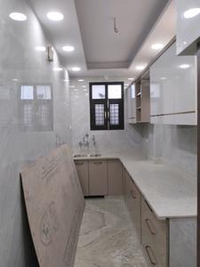 Kitchen Image of 900 Sq.ft 2 BHK Builder Floor for sale in Shalimar Bagh New Delhi for Rs. 11500000