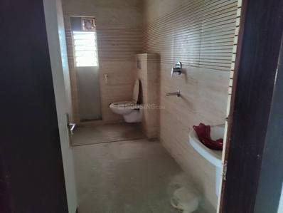Bathroom Image of 2200 Sq.ft 3 BHK Apartment / Flat for rent in Sevoke Rd Siliguri for Rs. 30000