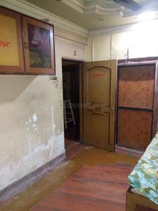 Bedroom Image of 1000 Sq.ft 2 BHK Builder Floor for sale in Sion Mumbai for Rs. 9000000