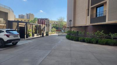 Image of 1210 Sq.ft 2 BHK Apartment / Flat for sale in Sun Atmosphere, Shela, Ahmedabad for Rs. 6000000