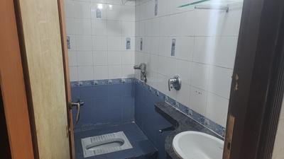 Image of 729 Sq.ft 1 BHK Apartment / Flat for rent in Dudhwala Complex Phase 2, Madanpura, Mumbai for Rs. 60000
