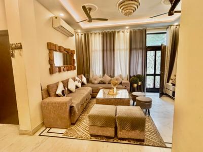 Living Room Image of 2700 Sq.ft 4 BHK Builder Floor for sale in Sector 52 Gurgaon for Rs. 25900000