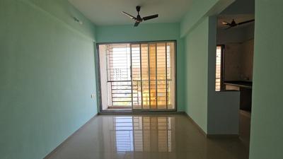 Living Room Image of 660 Sq.ft 1 BHK Apartment / Flat for rent in Bhagwati Neelkanth Heights, Kalamboli Navi Mumbai for Rs. 18000