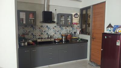 Kitchen Image of 706 Sq.ft 2 BHK Apartment / Flat for sale in Randheja Gandhinagar for Rs. 4100000