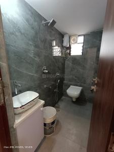 Bathroom Image of 1640 Sq.ft 3 BHK Apartment / Flat for rent in Bajaj Nagar Nagpur for Rs. 35000