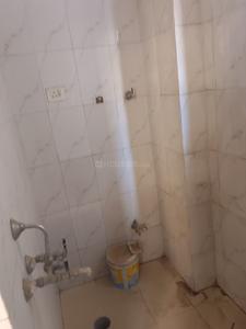 Bathroom Image of 845 Sq.ft 2 BHK Apartment / Flat for rent in Quantum DNR Apartment, Sipara Patna for Rs. 15000