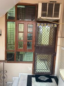 Balcony Image of 800 Sq.ft 2 BHK Builder Floor for sale in Rajouri Garden New Delhi for Rs. 9000000