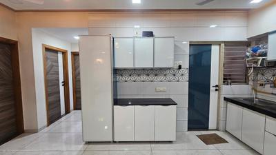 Kitchen Image of 2050 Sq.ft 3 BHK Apartment / Flat for sale in Nikol Ahmedabad for Rs. 13500000
