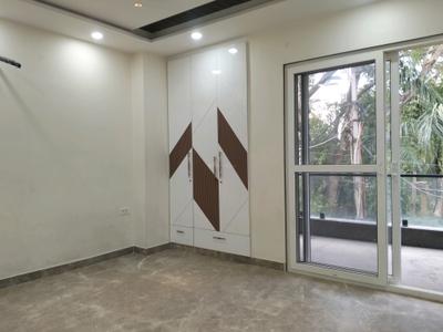 Bedroom Image of 1800 Sq.ft 3 BHK Builder Floor for sale in Vikaspuri New Delhi for Rs. 40000000