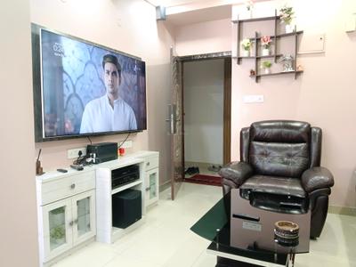 Living Room Image of 980 Sq.ft 2 BHK Apartment / Flat for rent in Riya Manbhari Ananya, Harinavi Kolkata for Rs. 20000