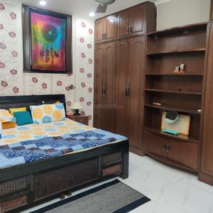 Bedroom Image of 1800 Sq.ft 3 BHK Builder Floor for rent in Lajpat Nagar New Delhi for Rs. 105000