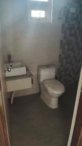 Bathroom Image of 880 Sq.ft 2 BHK Apartment / Flat for rent in Ruchira Sapphire Smart Homes, Mahurali Ghaziabad for Rs. 17000
