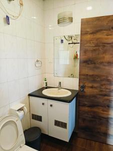 Image of 1500 Sq.ft 1 BHK Apartment / Flat for sale in Swojas Serene Bay, Koregaon Park, Pune for Rs. 13300000
