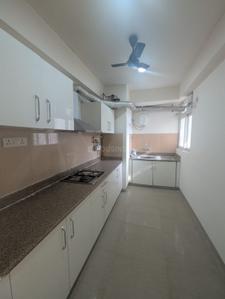 Kitchen Image of 1600 Sq.ft 3 BHK Apartment / Flat for rent in Emaar Emerald Floors Premier, Sector 65 Gurgaon for Rs. 57000