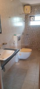 Bathroom Image of 1000 Sq.ft 2 BHK Apartment / Flat for rent in Marna Siolim Goa for Rs. 40000