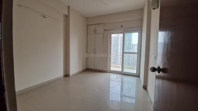 Bedroom Image of 1550 Sq.ft 3 BHK Apartment / Flat for sale in Mahagun Moderne, Sector 78 Noida for Rs. 21000000