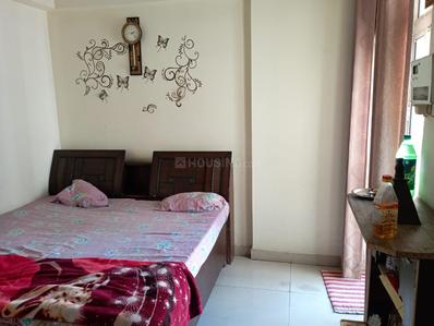 Bedroom Image of 1020 Sq.ft 2 BHK Apartment / Flat for sale in Panchsheel Wellington, Crossings Republik Ghaziabad for Rs. 7000000