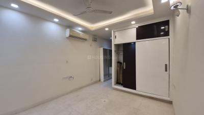 Bedroom Image of 1750 Sq.ft 3 BHK Apartment / Flat for rent in Vasant Kunj New Delhi for Rs. 90000