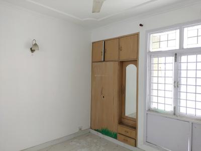 Bedroom Image of 1900 Sq.ft 4 BHK Apartment / Flat for sale in Meera Bai Apartments, Sector 5 Dwarka New Delhi for Rs. 27500000