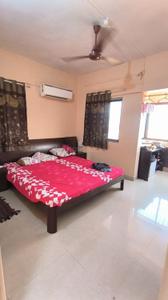 Bedroom Image of 950 Sq.ft 2 BHK Apartment / Flat for rent in Karwa The Royal Tusk, Dadar West Mumbai for Rs. 110000