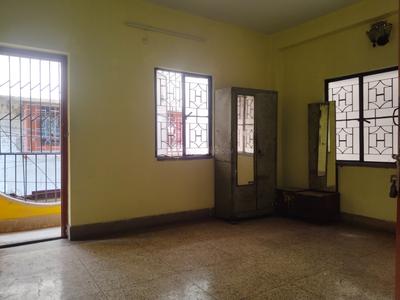 Hall Image of 800 Sq.ft 2 BHK Apartment / Flat for rent in Picnic Garden Kolkata for Rs. 12000